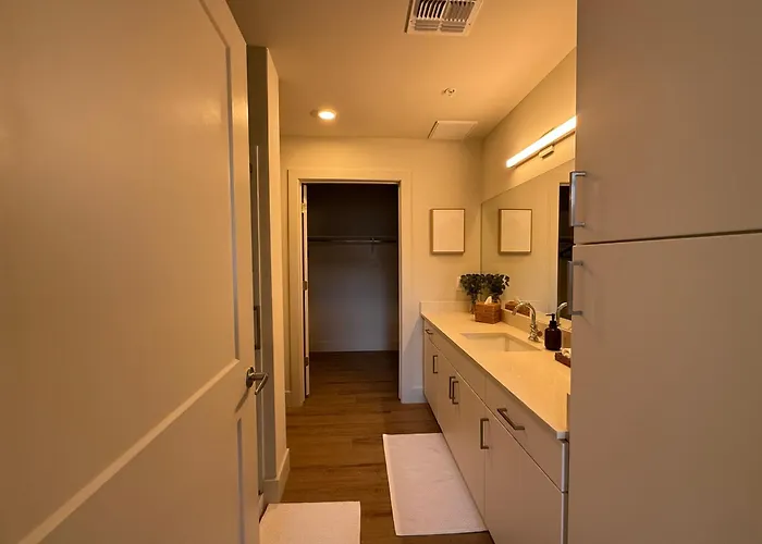 Apartment Desert Zen House